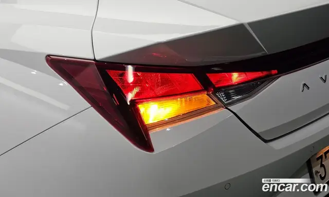 Hyundai Avante 2023 1.6 автомат (гидро), миниатюра 9