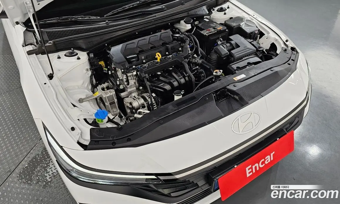 Hyundai Avante 2025 1.6 автомат (гидро), фото 6