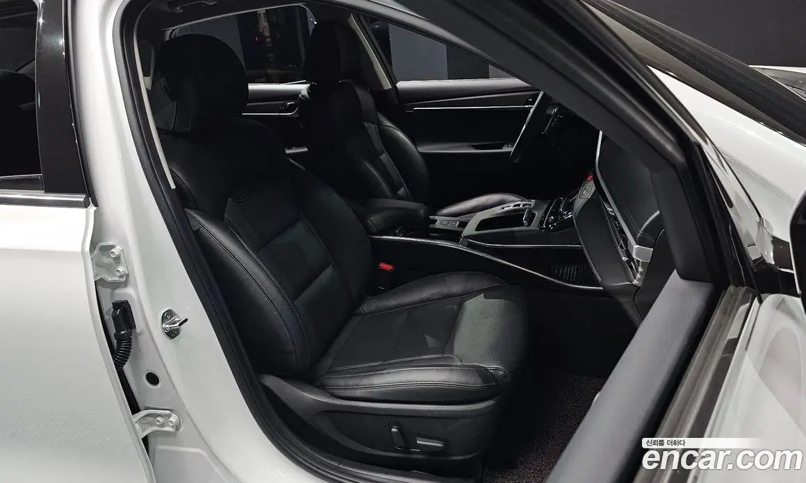 Hyundai Grandeur 2020 2.5 автомат (гидро), фото 16