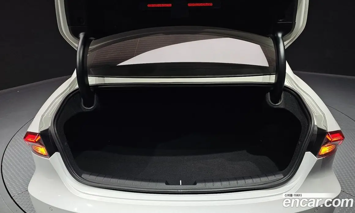 Hyundai Grandeur 2020 2.5 автомат (гидро), фото 30