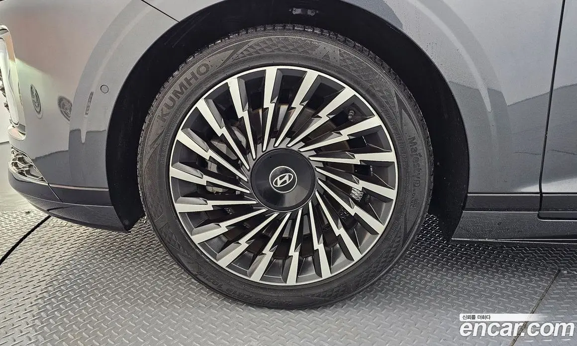 Hyundai Grandeur 2023 3.5 автомат (гидро), фото 5