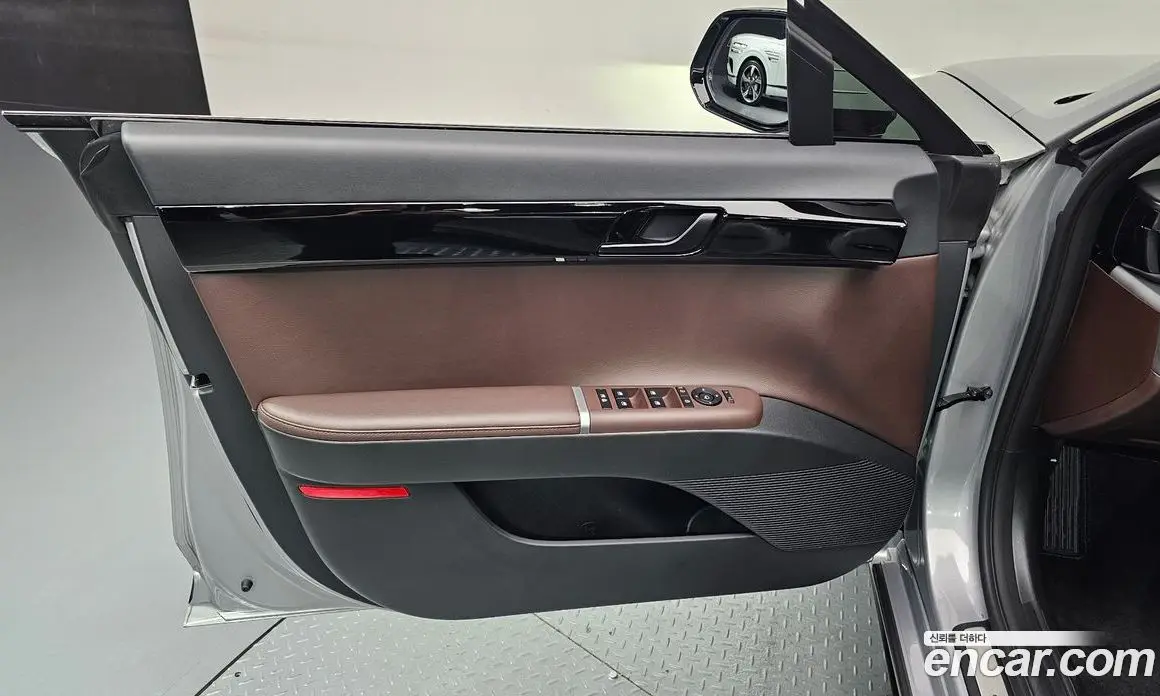 Hyundai Grandeur 2023 2.5 автомат (гидро), фото 14