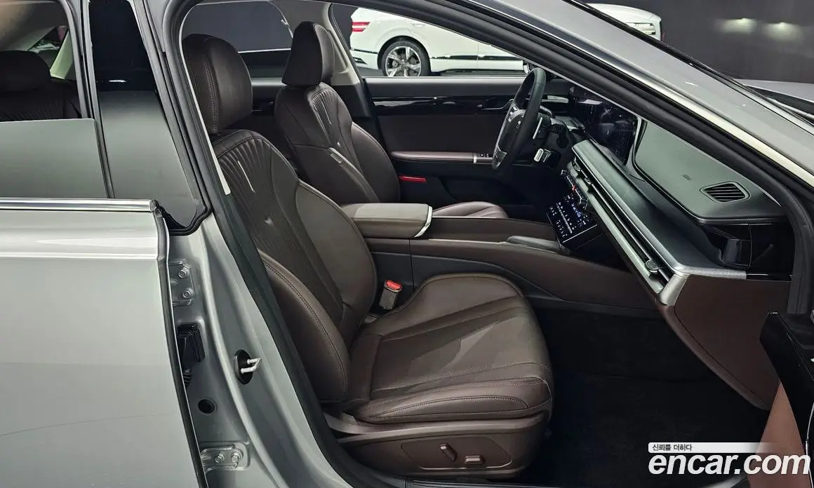 Hyundai Grandeur 2023 2.5 автомат (гидро), фото 16