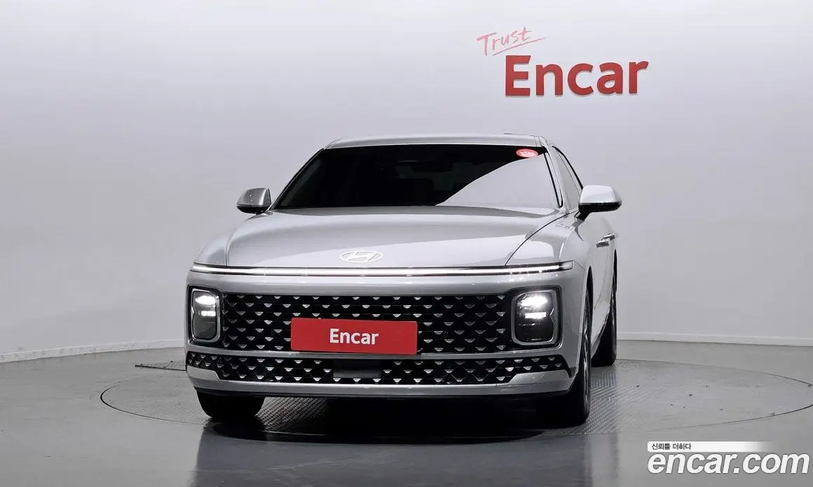 Hyundai Grandeur 2023 2.5 автомат (гидро), фото 3