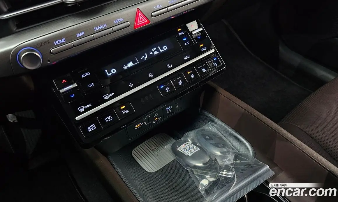 Hyundai Grandeur 2023 2.5 автомат (гидро), фото 23