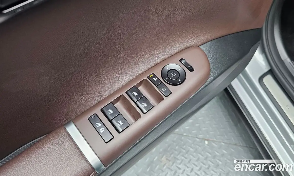 Hyundai Grandeur 2023 2.5 автомат (гидро), фото 28