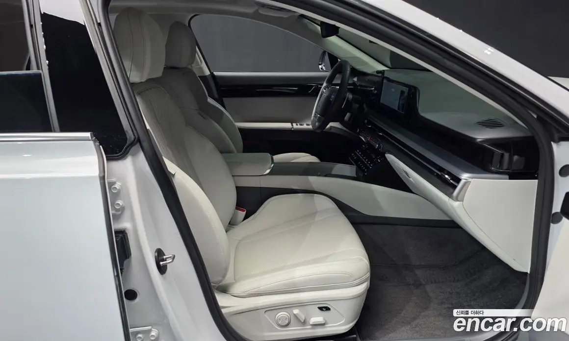 Hyundai Grandeur 2023 2.5 автомат (гидро), фото 17