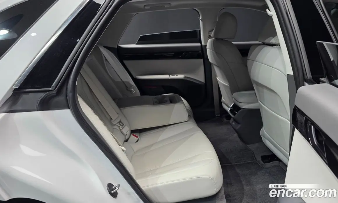 Hyundai Grandeur 2023 2.5 автомат (гидро), фото 18