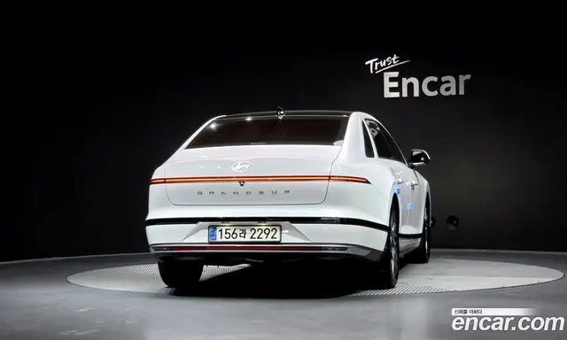 Hyundai Grandeur 2023 2.5 автомат (гидро), миниатюра 4