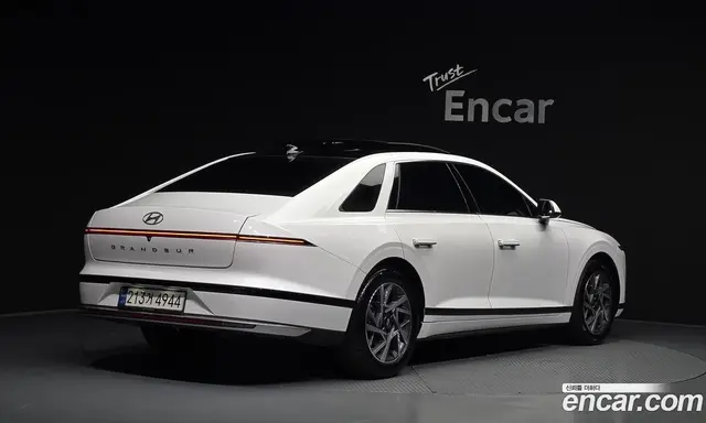 Hyundai Grandeur 2023 2.5 автомат (гидро), миниатюра 2