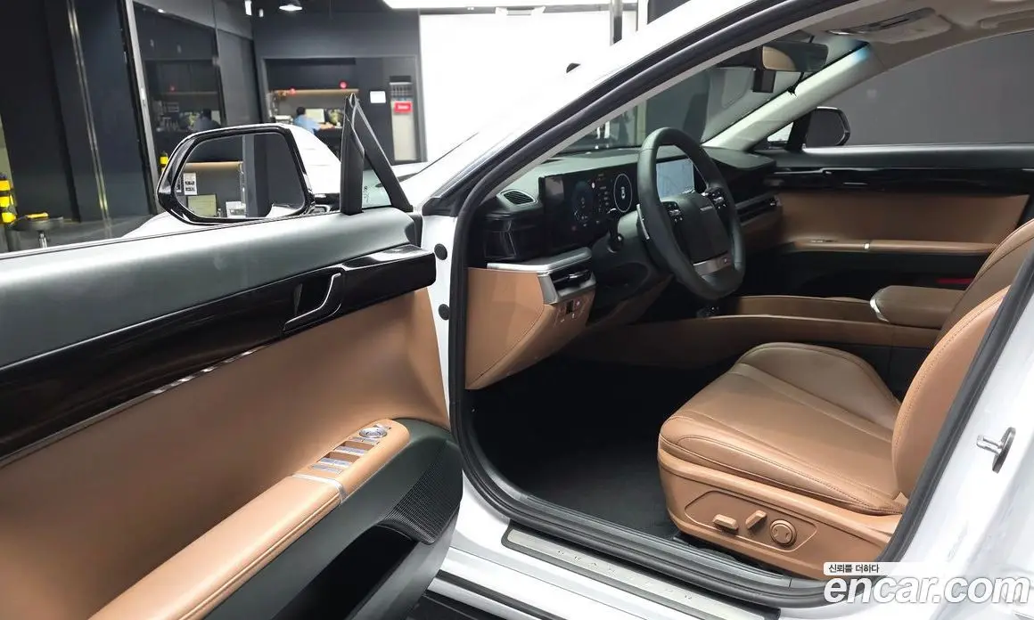 Hyundai Grandeur 2023 2.5 автомат (гидро), фото 13