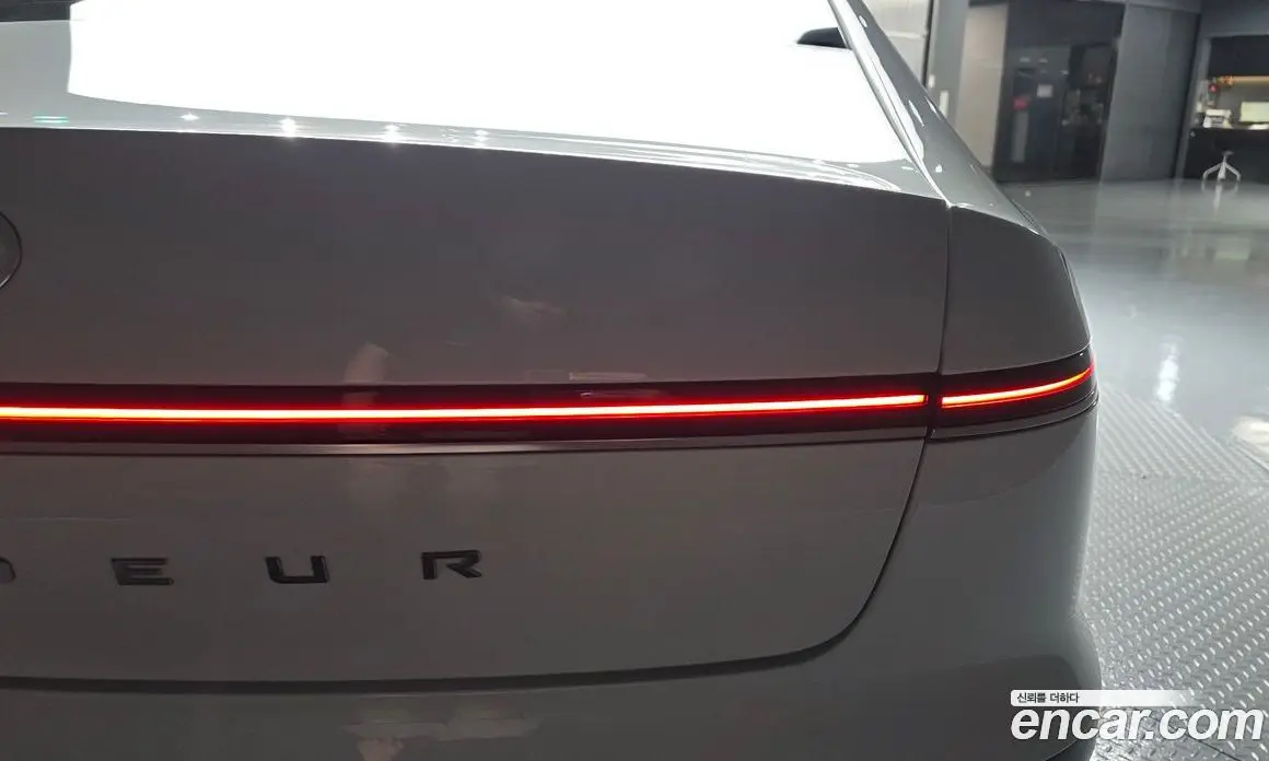 Hyundai Grandeur 2023 2.5 автомат (гидро), фото 9