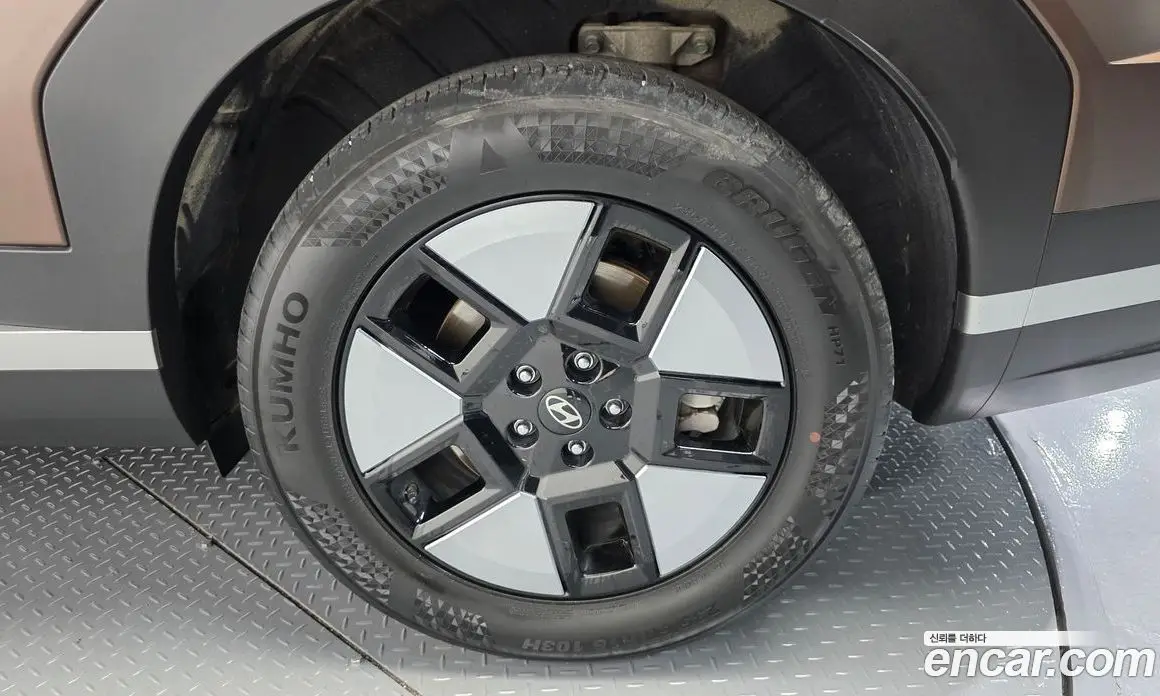 Hyundai Santa Fe 2024 1.6 автомат (гидро), фото 7
