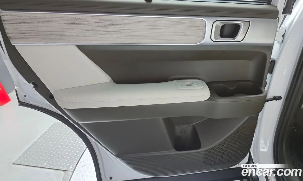 Hyundai Santa Fe 2024 1.6 автомат (гидро), фото 15