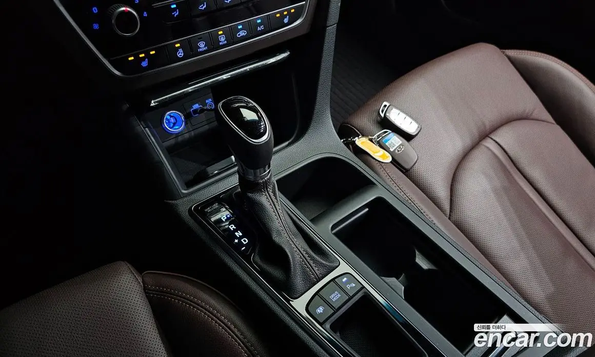 Hyundai Sonata 2017 2.0 автомат (гидро), фото 11