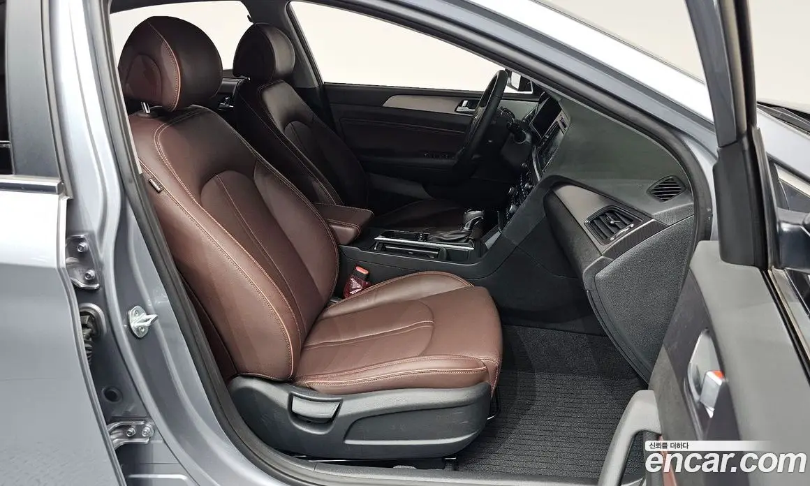 Hyundai Sonata 2017 2.0 автомат (гидро), фото 15