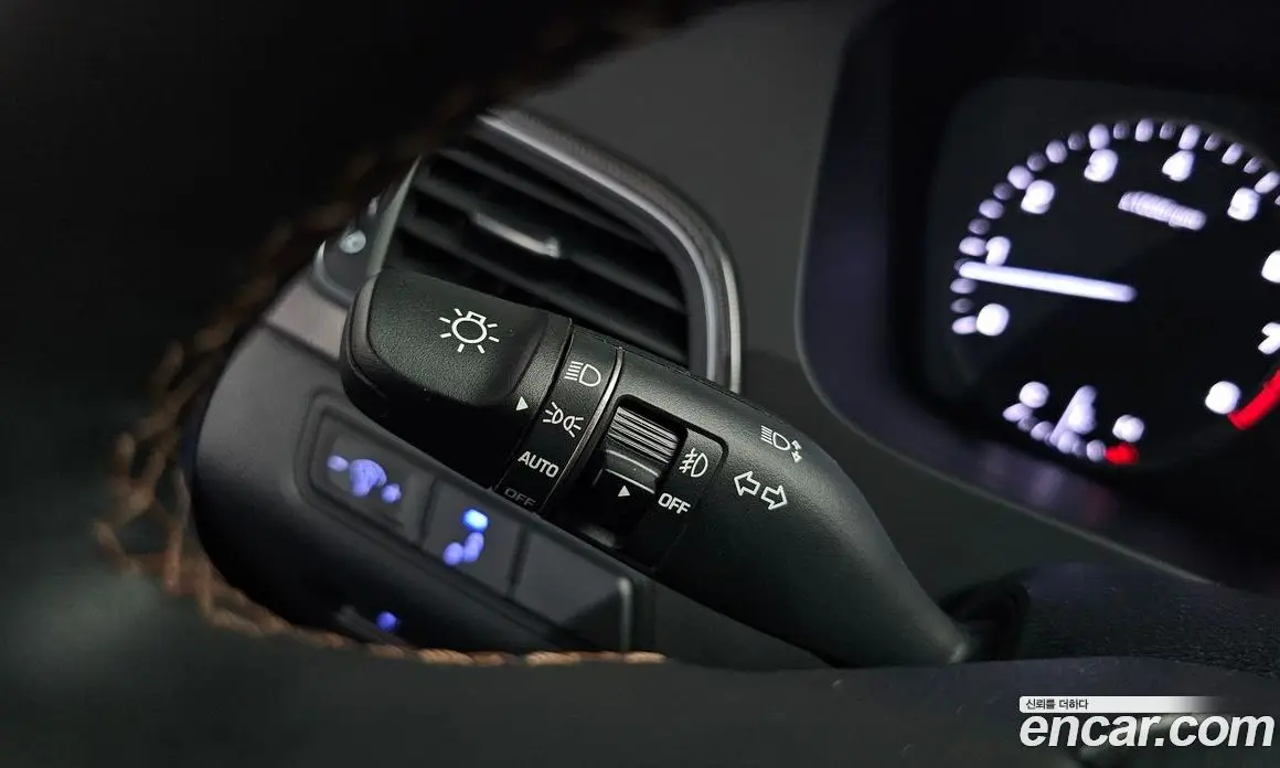 Hyundai Sonata 2017 2.0 автомат (гидро), фото 28