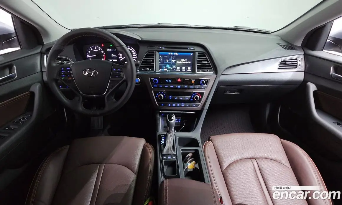 Hyundai Sonata 2017 2.0 автомат (гидро), фото 9