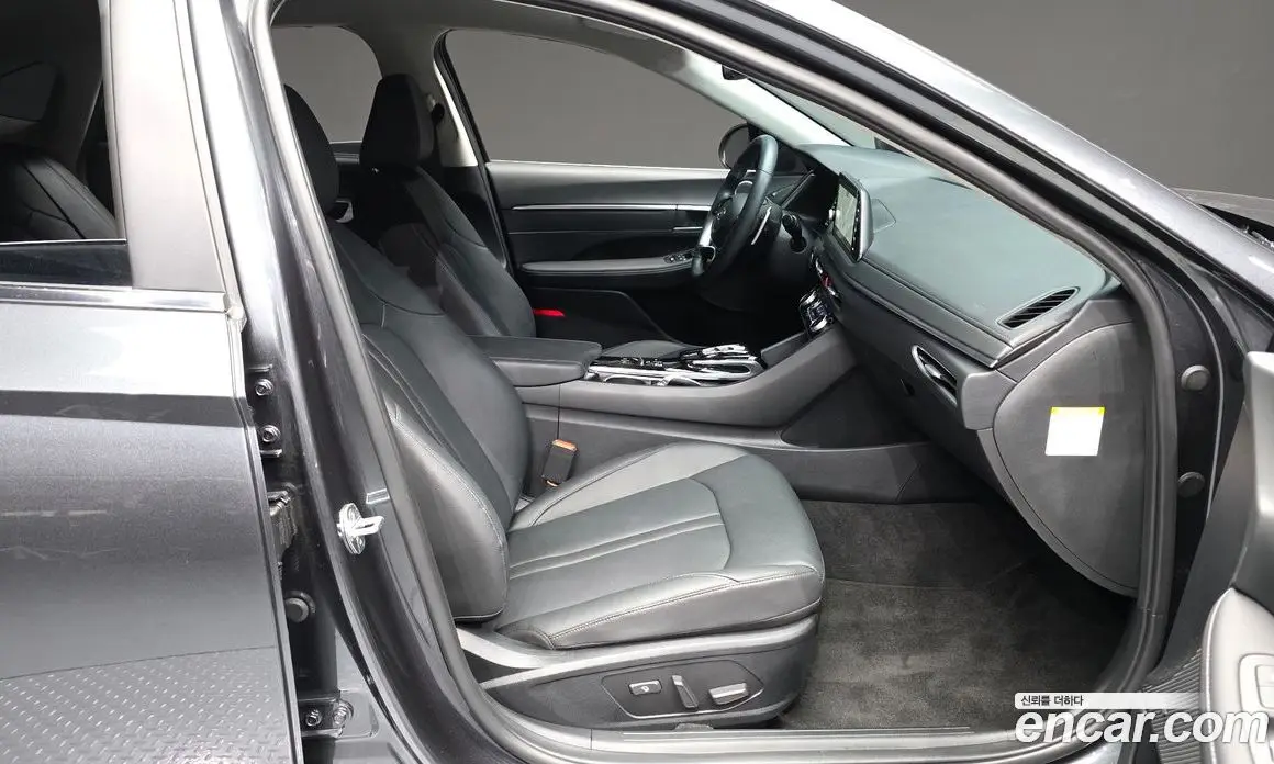 Hyundai Sonata 2022 2.0 автомат (гидро), фото 11