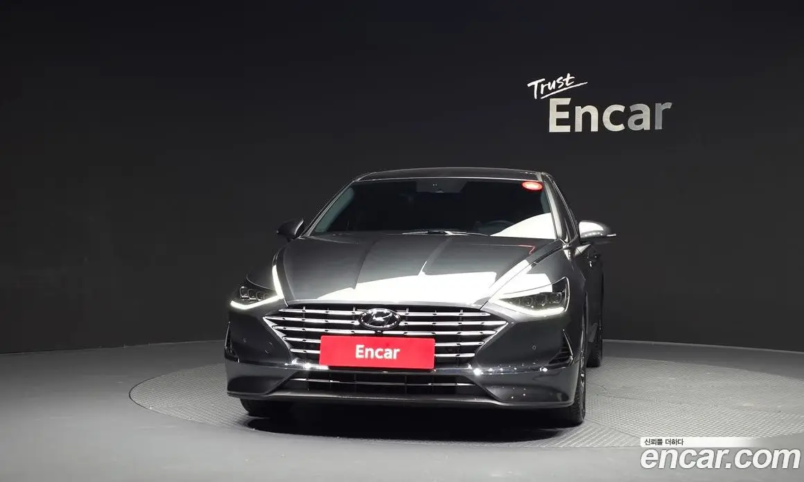 Hyundai Sonata 2022 2.0 автомат (гидро), фото 3