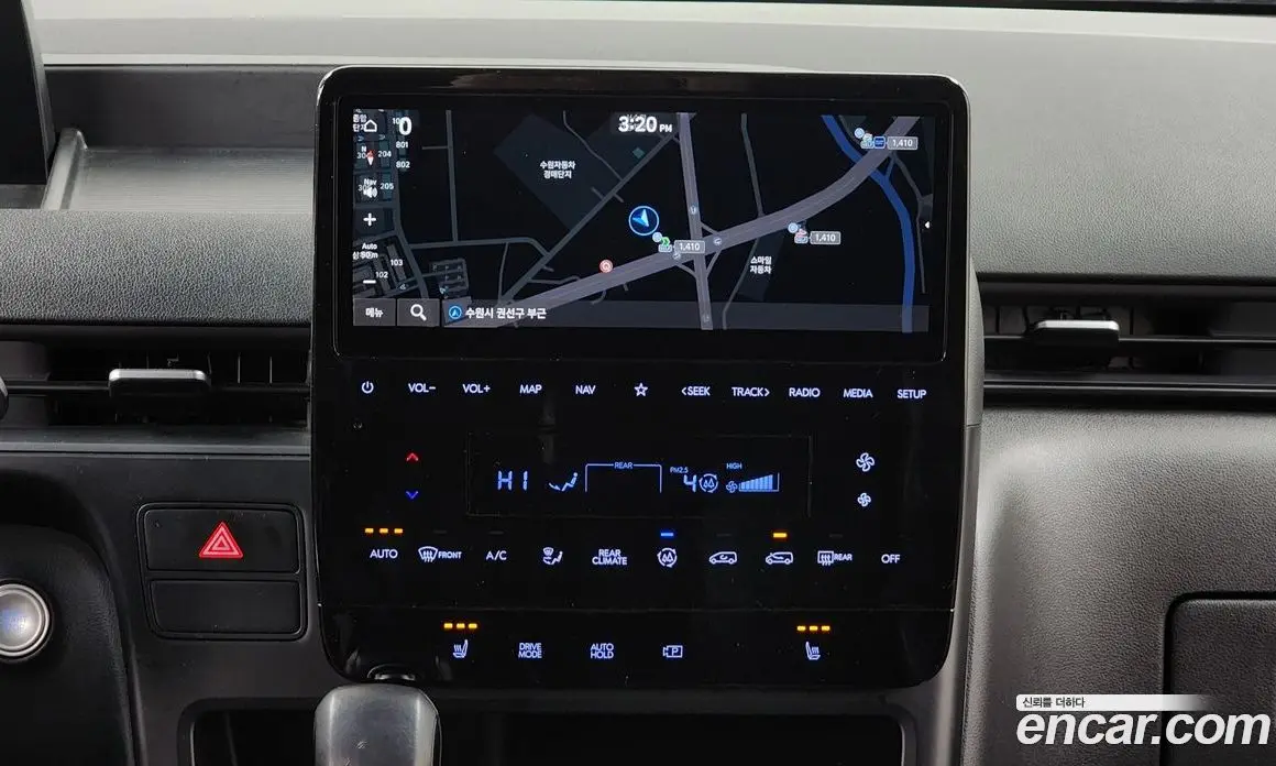 Hyundai Staria 2022 2.2 автомат (гидро), фото 14
