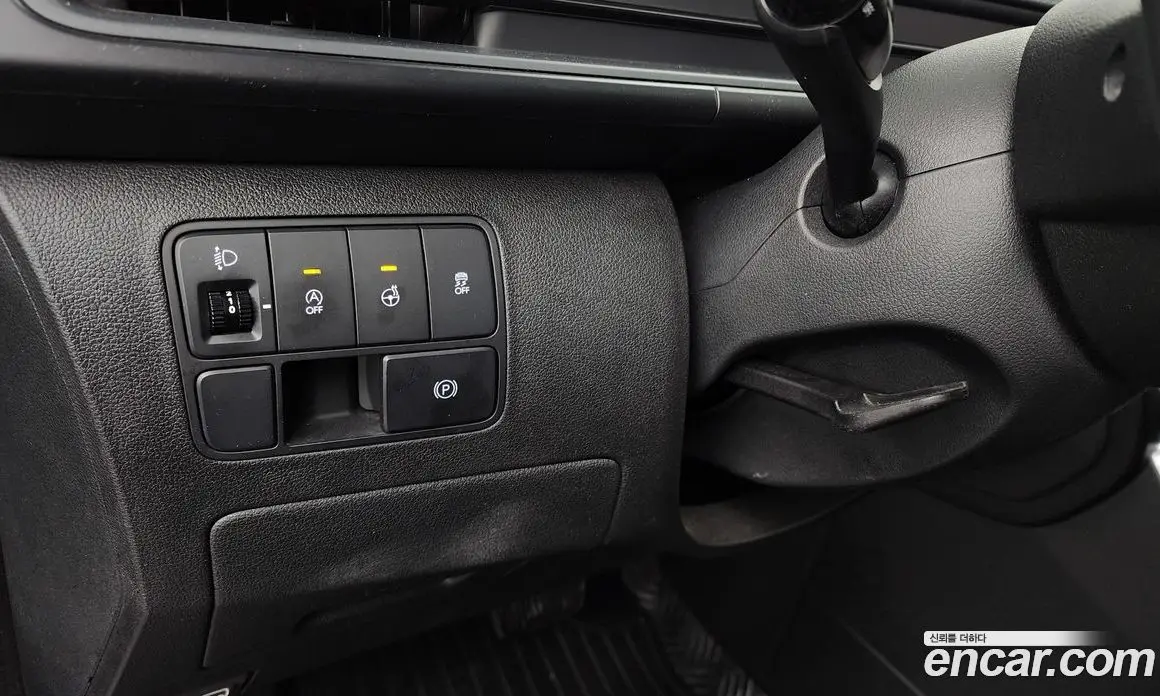 Hyundai Staria 2022 2.2 автомат (гидро), фото 17