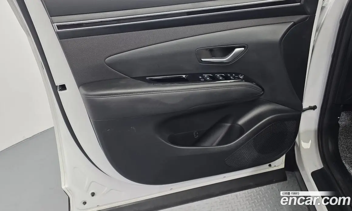 Hyundai Tucson 2023 1.6 автомат (гидро), фото 14
