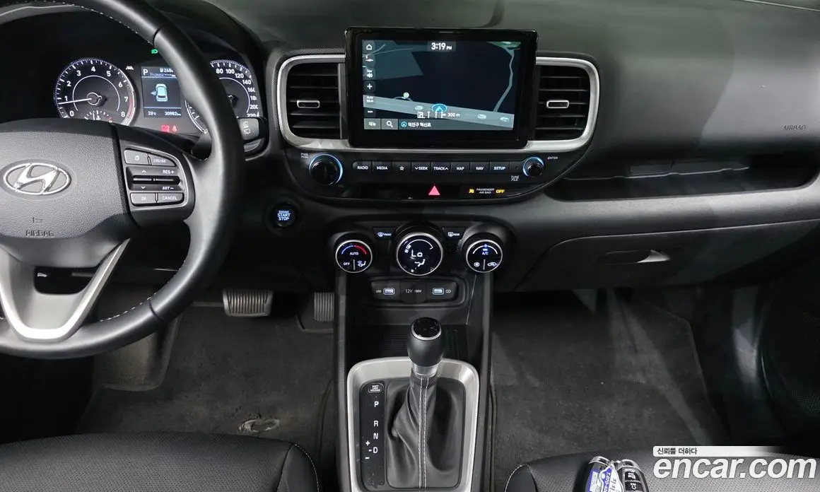 Hyundai Venue 2021 1.6 автомат (гидро), фото 20