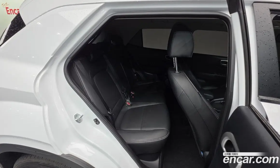 Hyundai Venue 2021 1.6 автомат (гидро), фото 24