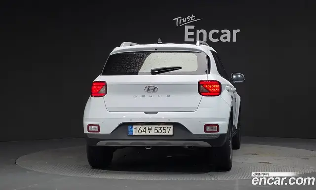 Hyundai Venue 2021 1.6 автомат (гидро), миниатюра 4