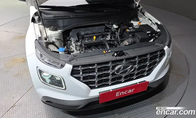 Hyundai Venue 2021 1.6 автомат (гидро), миниатюра 6