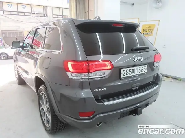 Jeep Cherokee 2019 3.6 автомат (гидро), миниатюра 4