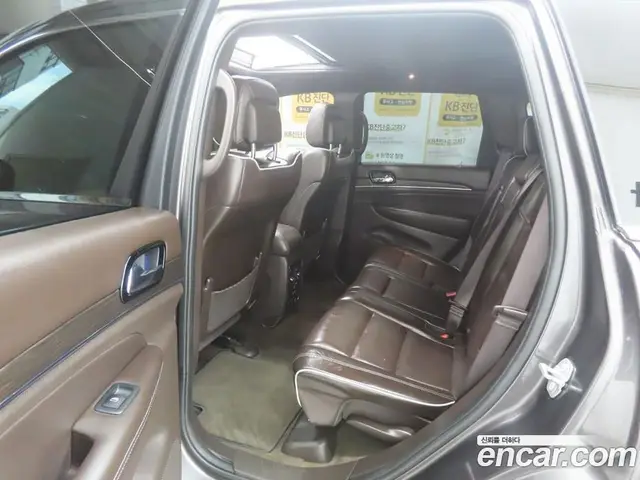 Jeep Cherokee 2019 3.6 автомат (гидро), миниатюра 6