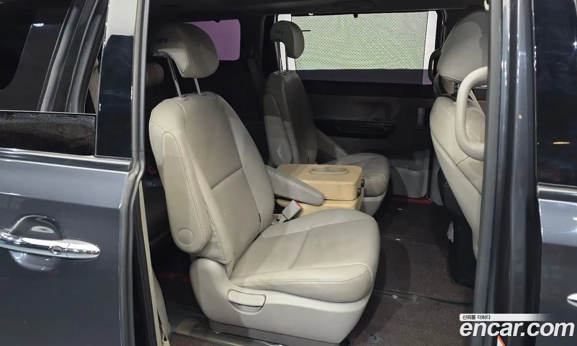 Kia Carnival 2016 2.2 автомат (гидро), фото 12