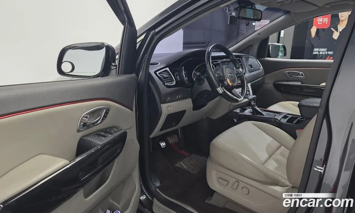 Kia Carnival 2016 2.2 автомат (гидро), фото 10