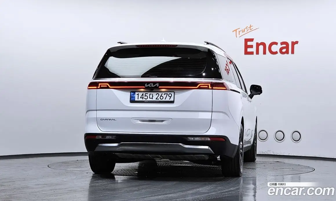 Kia Carnival 2023 3.5 автомат (гидро), фото 4