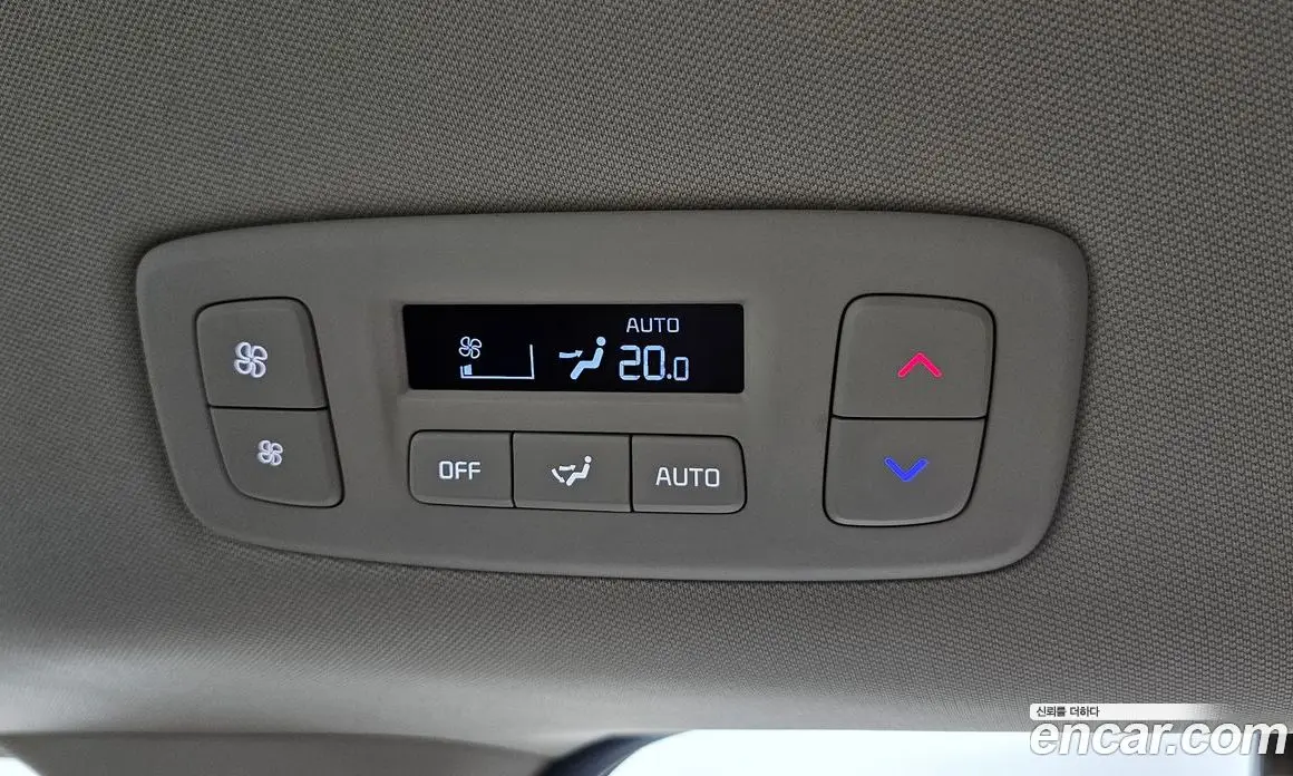 Kia Carnival 2023 3.5 автомат (гидро), фото 40