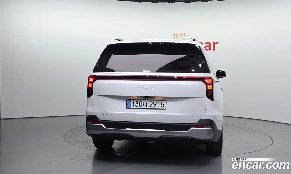 Kia Carnival 2024 2.2 автомат (гидро), фото 4