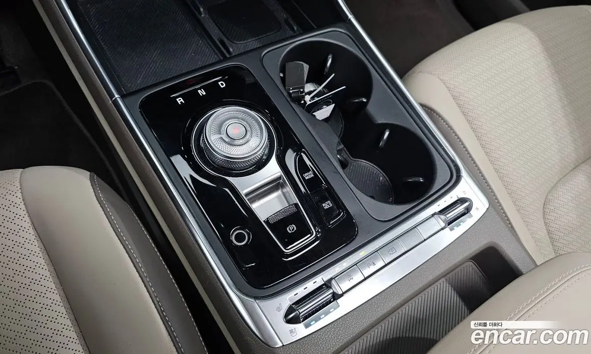 Kia Carnival 2024 1.6 автомат (гидро), фото 11