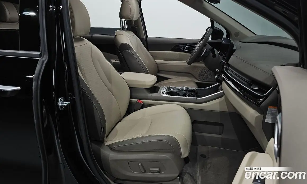 Kia Carnival 2024 1.6 автомат (гидро), фото 12