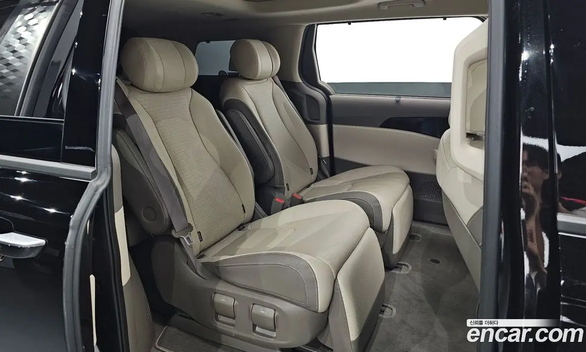 Kia Carnival 2024 1.6 автомат (гидро), фото 15