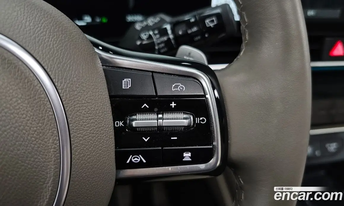 Kia Carnival 2024 1.6 автомат (гидро), фото 34