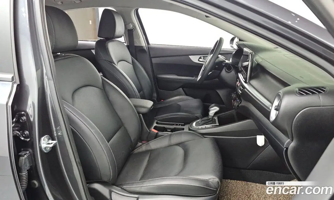 Kia K3 2021 1.6 автомат (гидро), фото 16