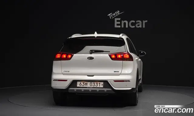 Kia Niro 2016 1.6 автомат (гидро), миниатюра 4
