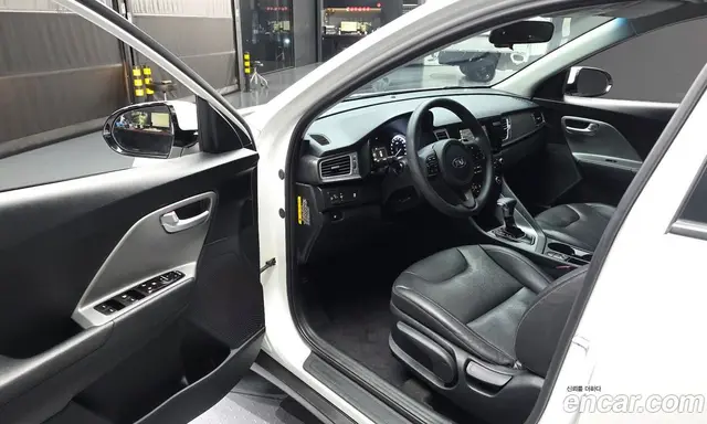 Kia Niro 2016 1.6 автомат (гидро), миниатюра 10