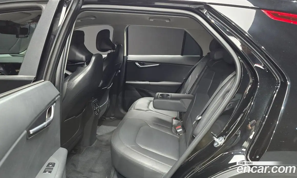 Kia Niro 2023 0.2 автомат (гидро), фото 16