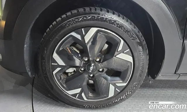 Kia Niro 2023 0.2 автомат (гидро), миниатюра 4