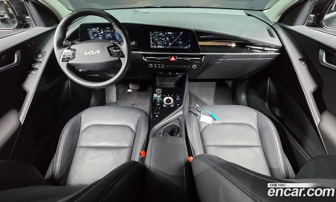 Kia Niro 2023 0.2 автомат (гидро), фото 9