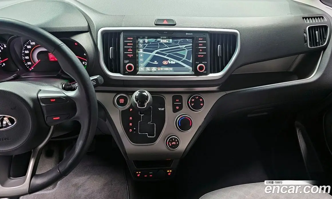Kia Ray 2018 1.0 автомат (гидро), фото 14