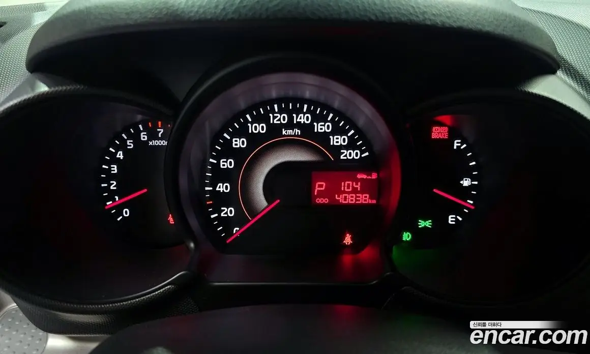 Kia Ray 2018 1.0 автомат (гидро), фото 8